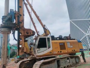 2017 BAUER BG30 Rotary Drilling Rig